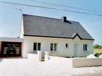 House with private garden to rent in Brittany